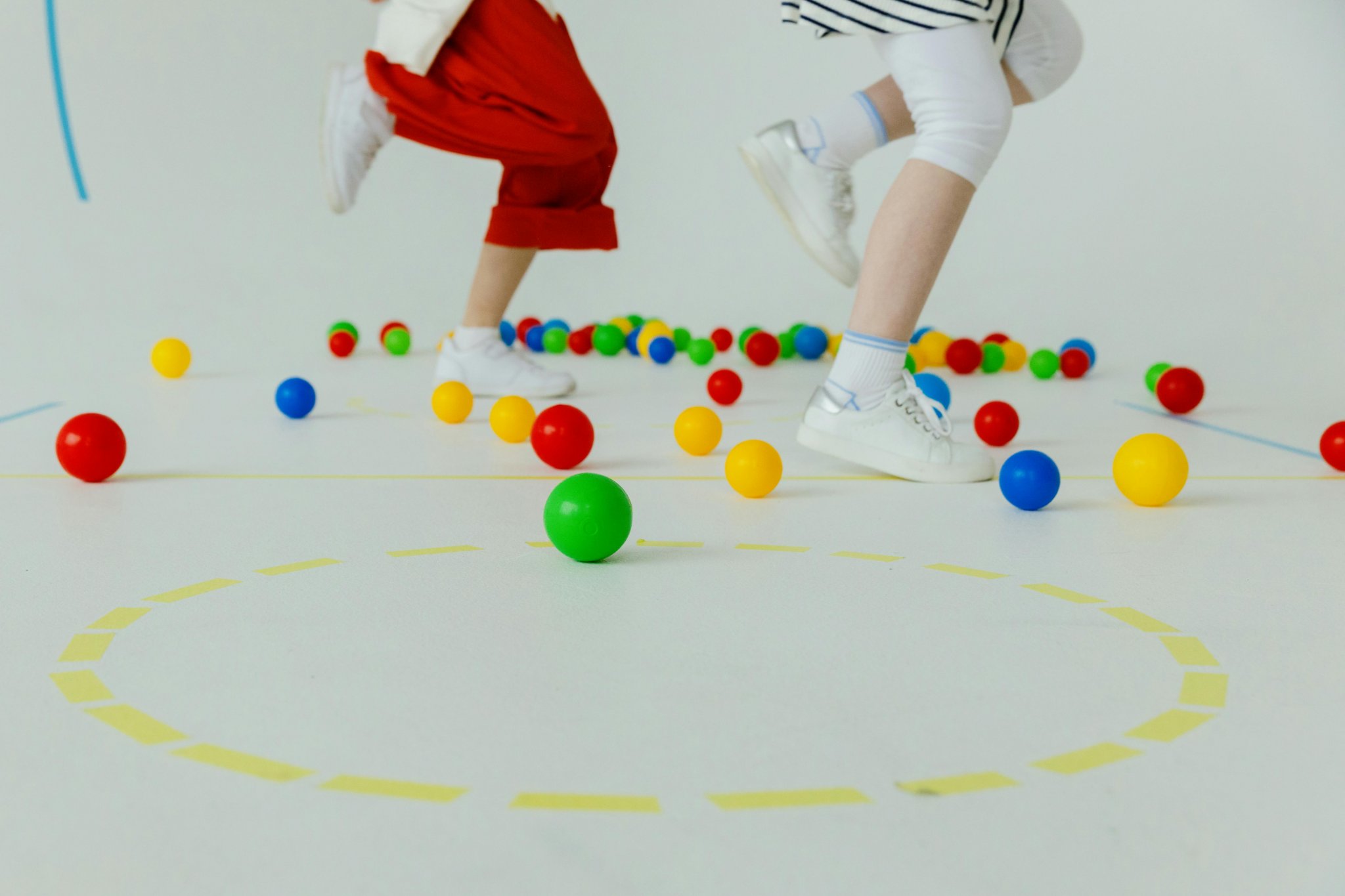 Body signal experiments to build emotional regulation skills in kids